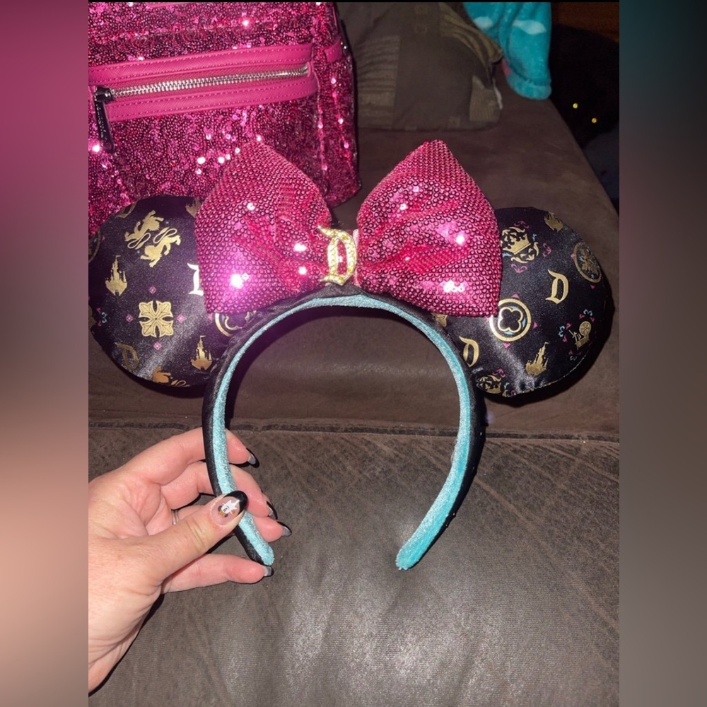 Disney parks Loungefly Magenta hot pink sequin backpack & ears - Picture 8 of 11